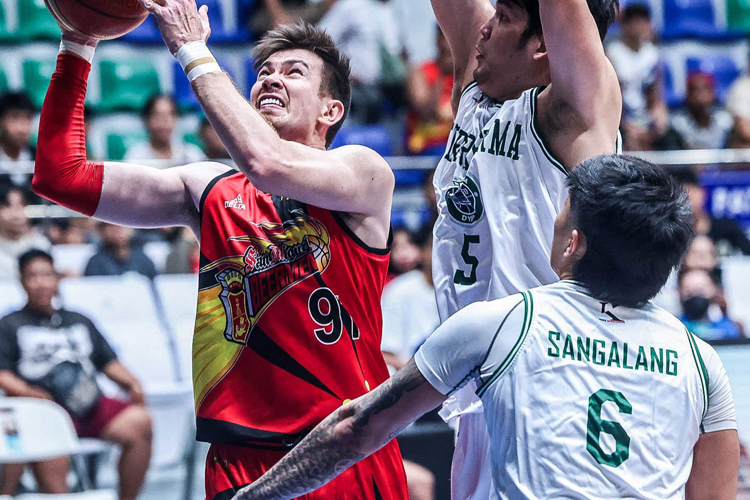 قيادة Beermen على الإنترنت Jokester Brondial Reserves في Jeep الرهيبة الختامية